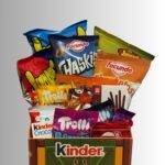 Cesta Regalo Estrella TekHobe – Surtido Gourmet de Snacks, Gominolas y Chocolate para Regalar